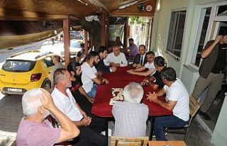 Vali Özkan vatandaşlarla bir araya geldi