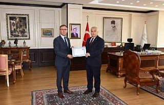 Vali Yıldırım’dan Kaymakam Sarılı’ya başarı...