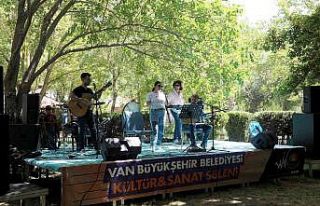 Van Büyükşehir Belediyesi bedensel engellileri...