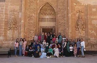 Van Büyükşehir Belediyesi kadın gezilerinde hedefi...