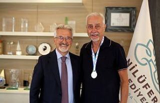 Veteran atletten gururlandıran başarı