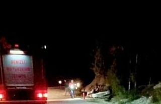 Virajı alamayan otomobil şarampole devrildi