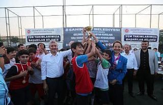 Yaz Kur’an Kursu Futbol turnuvasına 860 öğrenci...