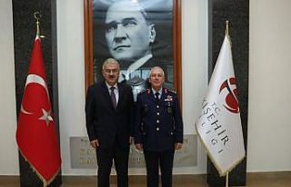 Yeni Komutan Kadıoğlu Vali Ayyıldız’ı ziyaret...