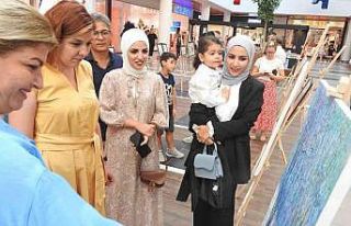 Yerli ve sığınmacı sanatçıların eserlerinden...