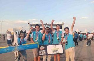 Yıldırımlı Feza takımına Teknofest’ten ödül