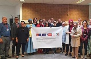 Yoksul kadınların ekonomik rollerini oluşturma...