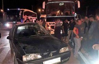 Yolcu otobüsü otomobile çarptı: 2 yaralı