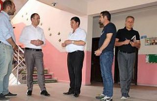 Yücel, Karlıova ilçesindeki okulları inceledi