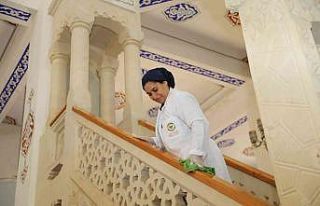 Yüreğir’de ibadethaneler temizleniyor