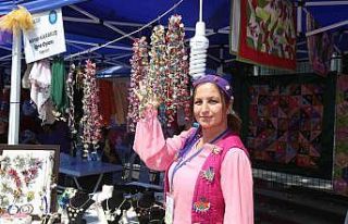 Yurt içi ve yurt dışından gelen sanatçılar el...