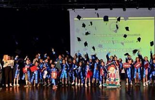 ZBEÜ Çocuk Üniversitesi mezunlarını verdi