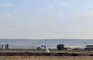 Zorunlu iniş yaptığı açıklanan uçak günün...