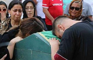 4,5 yaşında hayatını kaybeden Ata’ya gözyaşları...