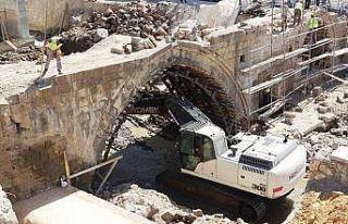 500 yıllık Hüsrevpaşa Hamamı eski ihtişamına...