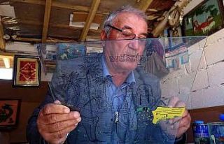 70 yaşındaki camaltı sanatı ustası, sanatını...