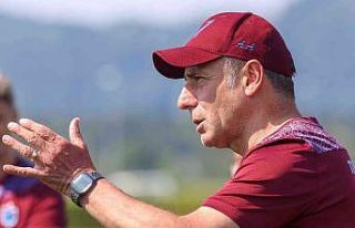 Abdullah Avcı, Trabzonspor’da ilk Avrupa galibiyeti...