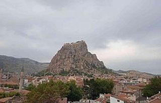 Afyonkarahisar yeni haftaya serin bir havayla başladı