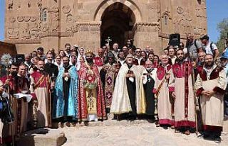 Akdamar Adası’ndaki 10. Ermeni ayini sona erdi