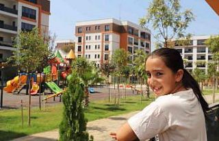 Akdeniz’in kentsel dönüşüm konutları aileleri...