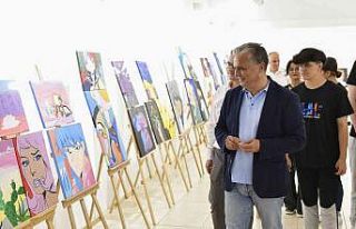 Aksulu öğrenciler Muratpaşa’da sergi açtı