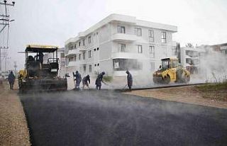 Akyazı’da asfalt çalışmaları devam ediyor