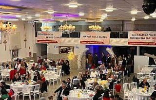 Almanya’da yaşayan Balıkesirliler kurtuluş gününü...