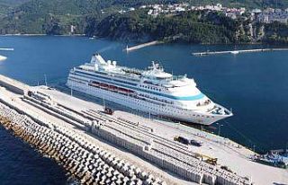 Amasra’da ikinci kez kruvaziyer heyecanı yaşandı