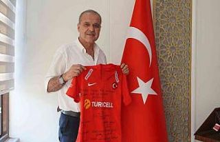 Ampute Futbol Milli Takımımı Teknik Direktörü...