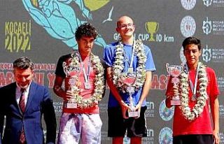Antalyasporlu yüzücüler Golden Cup 2022’de kürsüde