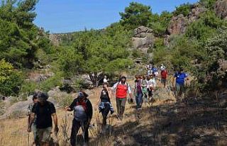 Ata Kayalıkları’na 100. Yıl Doğa Yürüyüşü...