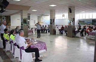 Aydın’da servis şoförleri ve rehber personellere...