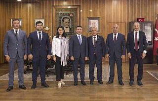 Azerbaycan Heyeti, Rektör Çomaklı’yı ziyaret...
