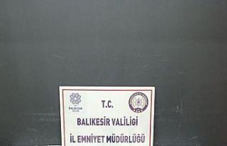 Balıkesir’de 6 bin adet doldurulmuş makaron ele...