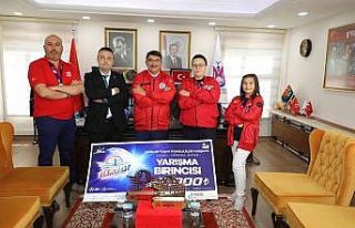 Başkan Çelik TEKNOFEST’in şampiyonlarını altınla...