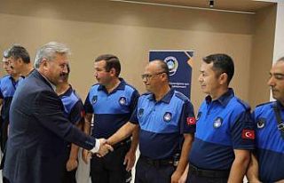 Başkan Palancıoğlu, belediye zabıtaları ile bir...