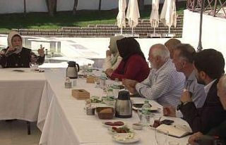 Başkan Şeyma Döğücü basın çalışanlarıyla...