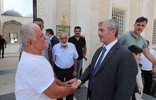 Başkan Tahmazoğlu’nun esnaf gezileri sürüyor