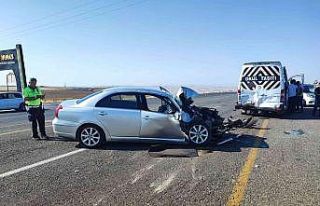 Batman’da tekstil işçilerini taşıyan minibüs...