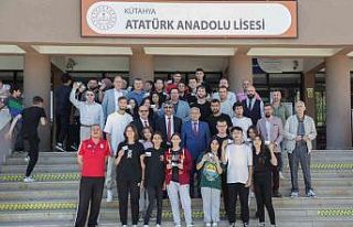 Belediye Kütahyaspor’dan gençlere jest