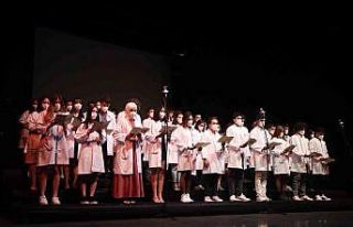 Beyaz önlük giyip ‘Tıbbiyeli Yemini’ ettiler