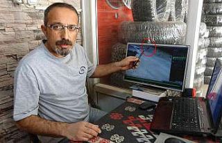 Boynuna ip dolanan koyun, bir esnaf tarafından kurtarıldı