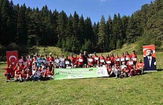 Bozüyük’te kurulan ’Doğada Yaşam Kampı’...