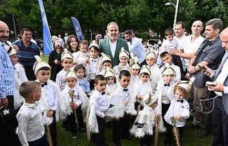 Bursa Büyükşehir’den Merinos’ta sünnet şöleni
