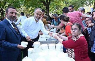 Bursa’da çölyak hastalarına glütensiz aşure