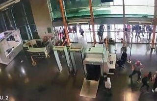 Bursa’da şehirler arası otobüs terminalinin çatı...