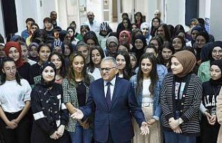 Büyükkılıç’ın 10 bin öğrenciye 40 milyon...
