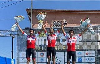 Büyükşehir bisiklet sporcusu şampiyonluğa pedal...