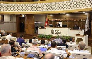 Büyükşehir Meclisi 157 maddeyi görüşerek karara...