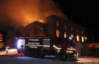 Cami inşaatında çıkan yangın 2 saatte söndürüldü